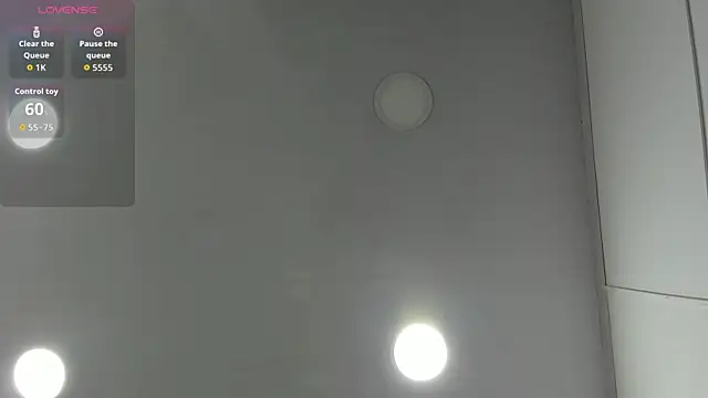 Lilith dry online show from September 2025 03:01:01 PM