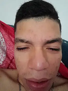 Snapshot of andres_sant chatting on October 2025 03:04:01 PM andres sant online show from October 2025 03:04:01 PM