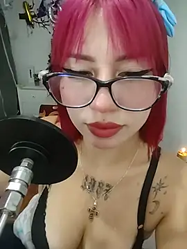 Kitty Melodi online show from May 2026 11:39:01 AM