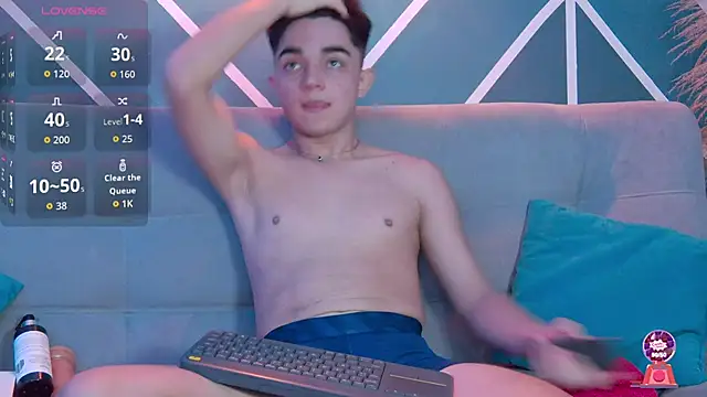 Snapshot of LucaDelart chatting on October 2025 12:50:02 PM LucaDelart online show from October 2025 12:50:02 PM