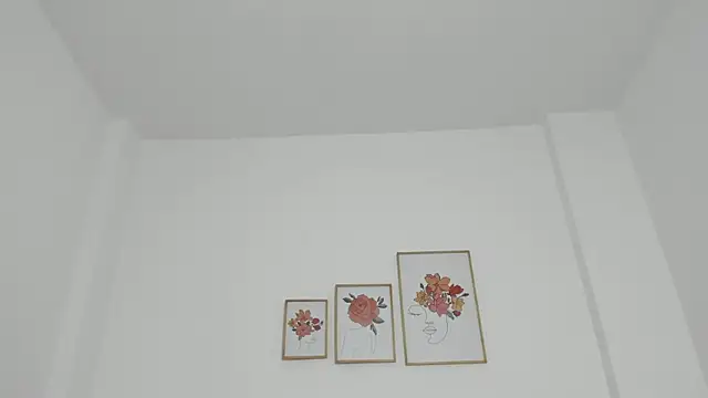 Snapshot of hellzel_moon chatting on October 2025 07:02:01 PM hellzel moon online show from October 2025 07:02:01 PM