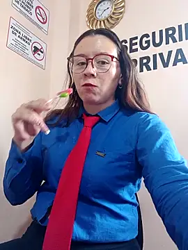 Hannah-colx online show from October 2025 06:36:01 PM