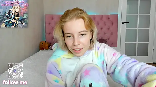 Snapshot of Pink_Lila18 chatting on October 2025 08:40:02 AM Pink Lila18 online show from October 2025 08:40:02 AM