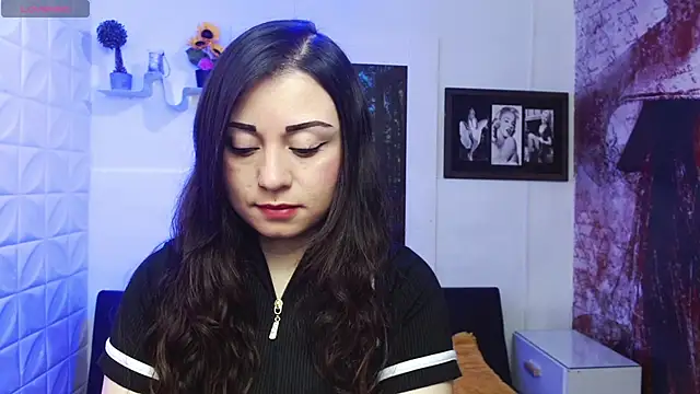 Eva Roussell online show from October 2025 02:25:01 PM