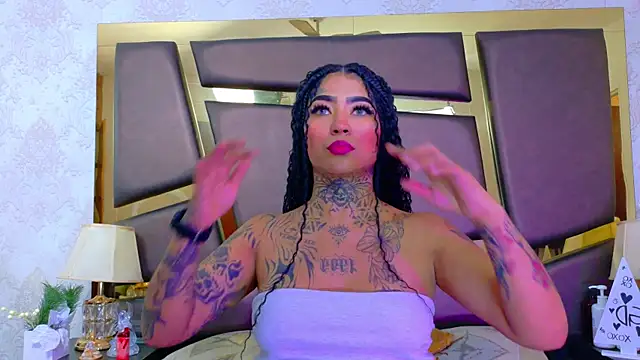 EmilieLake online show from April 2026 07:38:02 PM