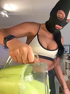 swedishbaddie online show from September 2025 03:35:02 PM