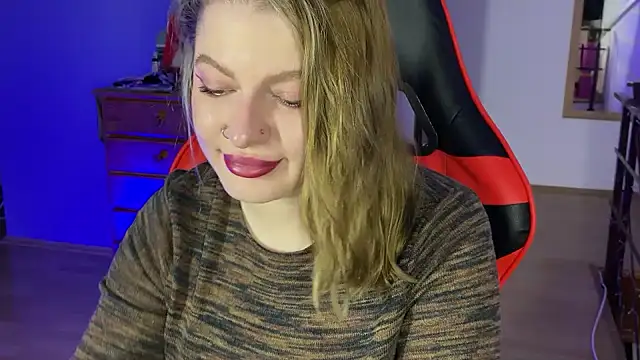 Mia Kamp online show from October 2025 06:20:01 PM