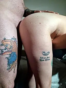 Snapshot of perfectcouple90 chatting on January 2026 10:15:01 PM perfectcouple90 online show from January 2026 10:15:01 PM