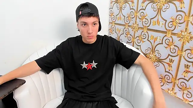 LittleDanny  online show from January 2026 08:12:01 PM