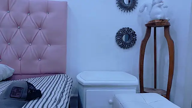 ivy scorpio online show from March 2026 05:29:02 AM