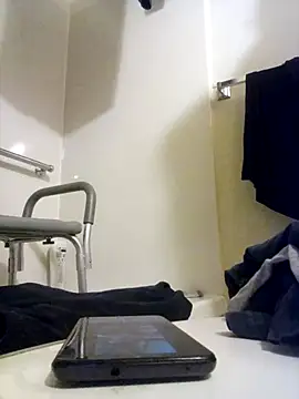 Snapshot of jizzyglizzy92 chatting on February 2026 01:23:02 PM jizzyglizzy92 online show from February 2026 01:23:02 PM