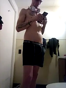 Snapshot of jizzyglizzy92 chatting on March 2026 12:22:01 PM jizzyglizzy92 online show from March 2026 12:22:01 PM