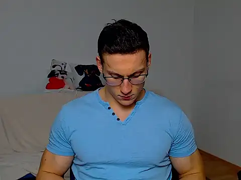 ZeinMiracles online show from October 2025 08:39:02 PM