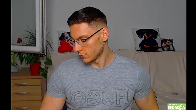 ZeinMiracles online show from March 2026 07:31:02 PM