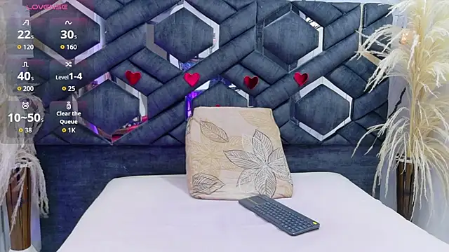 Natasha-Adams online show from October 2025 09:23:01 PM