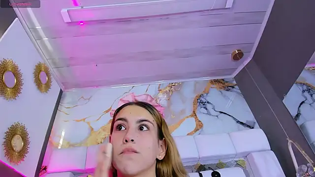 Natasha-Adams online show from March 2026 09:09:02 PM