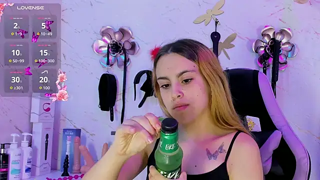 Natasha-Adams online show from April 2026 09:31:02 PM