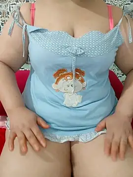 Hot-lino online show from April 2026 08:01:02 AM