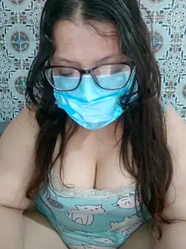 Hot-lino online show from May 2026 10:26:02 PM