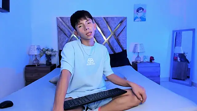 Snapshot of Hyunjin_Son chatting on October 2025 08:53:02 PM Hyunjin Son online show from October 2025 08:53:02 PM