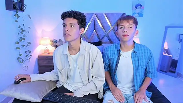 Snapshot of Hyunjin_Son chatting on October 2025 02:24:01 AM Hyunjin Son online show from October 2025 02:24:01 AM