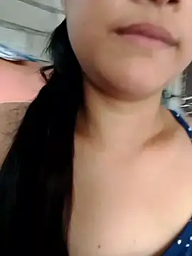 Snapshot of Pretty-Queen21 chatting on October 2025 02:58:02 AM Pretty-Queen21 online show from October 2025 02:58:02 AM