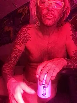 Snapshot of THEBADMAN1313 chatting on September 2025 04:25:01 AM THEBADMAN1313 online show from September 2025 04:25:01 AM