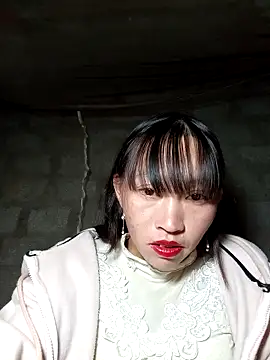 Snapshot of tcm-cute chatting on November 2025 01:10:01 PM tcm-cute online show from November 2025 01:10:01 PM