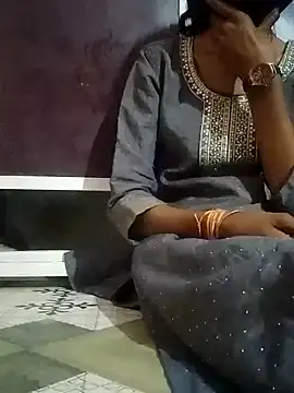 Snapshot of Idhika_Handoo chatting on September 2025 05:23:01 PM Idhika Handoo online show from September 2025 05:23:01 PM