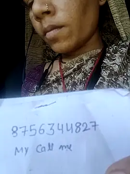 Snapshot of Idhika_Handoo chatting on September 2025 04:59:02 AM Idhika Handoo online show from September 2025 04:59:02 AM