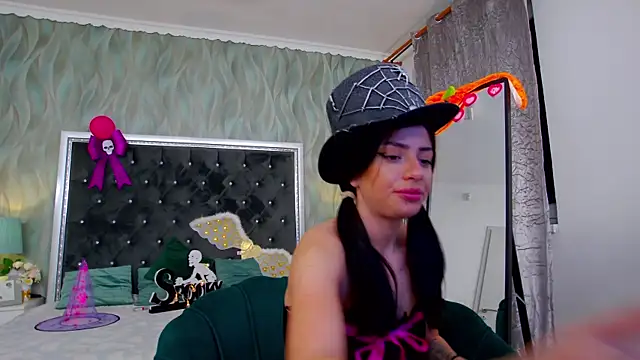 Snapshot of Anais_Carter chatting on October 2025 04:47:01 AM Anais Carter online show from October 2025 04:47:01 AM