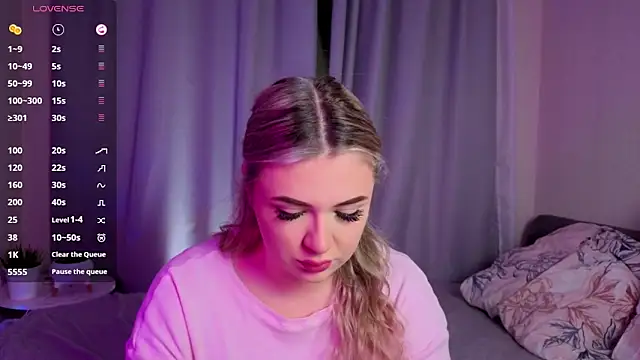 Snapshot of AliaBuerstatte chatting on November 2025 07:02:02 PM AliaBuerstatte online show from November 2025 07:02:02 PM