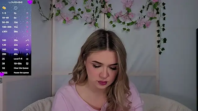 Snapshot of AliaBuerstatte chatting on November 2025 06:15:01 AM AliaBuerstatte online show from November 2025 06:15:01 AM