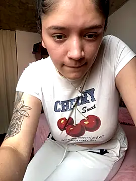 Snapshot of Xiomi_sexx chatting on November 2025 06:08:02 PM Xiomi sexx online show from November 2025 06:08:02 PM