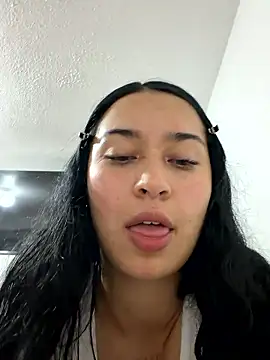 Sol Sunny online show from May 2026 02:20:02 AM