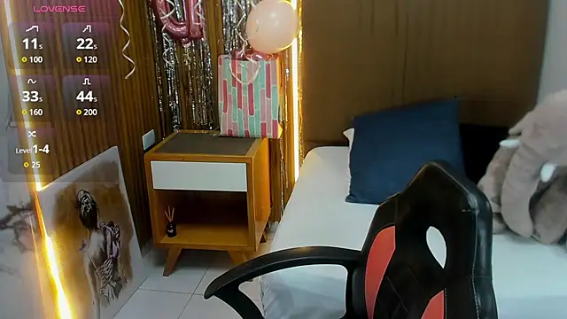 MOLLYSPENCER1 online show from June 2026 07:02:02 PM