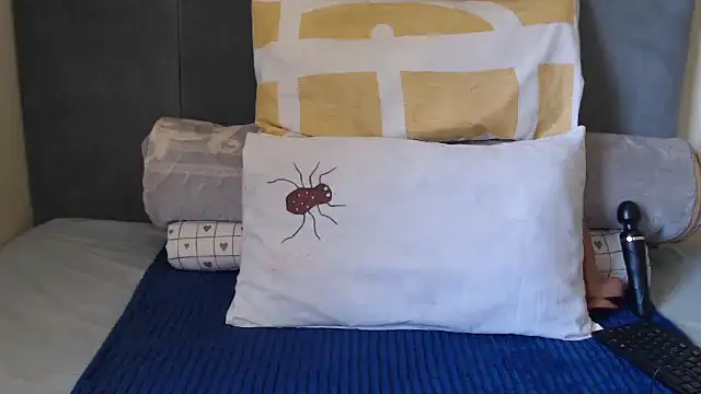 Tyllorsavage online show from October 2025 08:13:01 AM