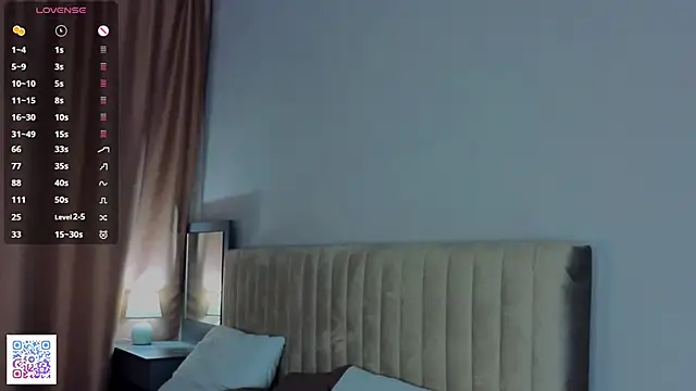 AngelenaCrittendon online show from November 2025 06:17:01 PM