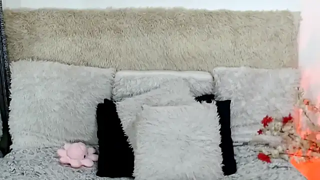 Snapshot of indianchic89 chatting on October 2025 05:20:02 PM indianchic89 online show from October 2025 05:20:02 PM