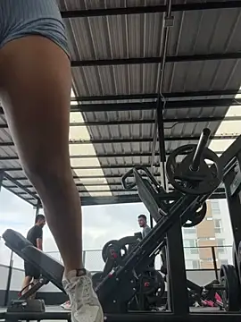 Snapshot of AlannaEvons chatting on October 2025 04:29:01 PM AlannaEvons online show from October 2025 04:29:01 PM