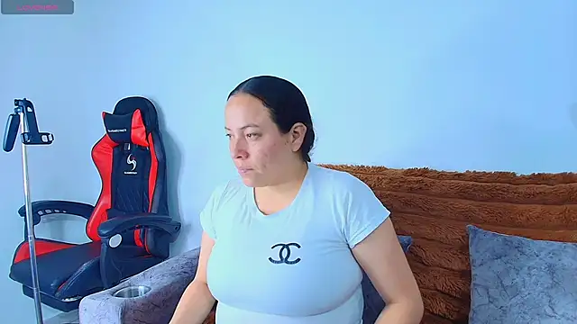 Snapshot of _honey12 chatting on November 2025 01:11:02 PM honey12 online show from November 2025 01:11:02 PM