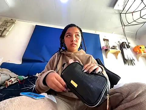 Snapshot of amanne_misa chatting on October 2025 06:51:01 PM amanne misa online show from October 2025 06:51:01 PM