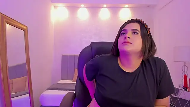 kendall roous online show from October 2025 08:55:02 PM