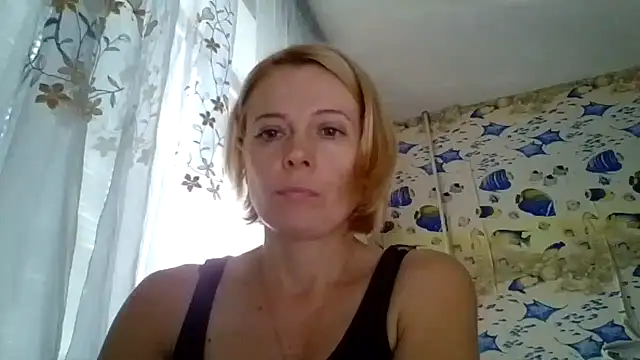 Snapshot of LiluXRose chatting on September 2025 10:15:02 AM LiluXRose online show from September 2025 10:15:02 AM