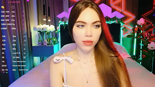 MimiFors online show from September 2025 04:28:01 PM