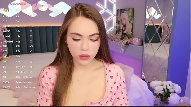 MimiFors online show from April 2026 07:33:02 PM