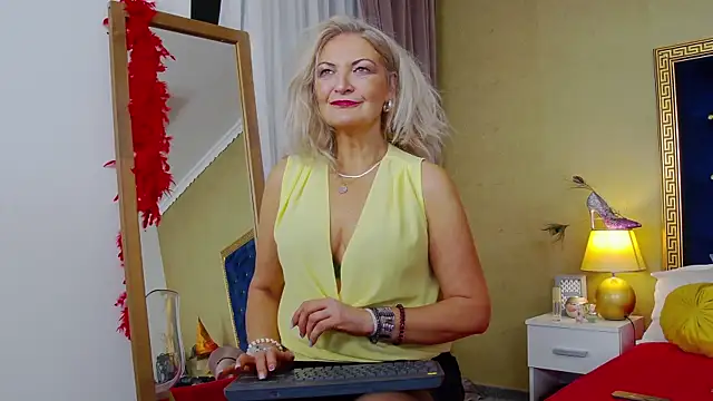 Snapshot of Allura_Jenson chatting on October 2025 08:42:01 PM Allura Jenson online show from October 2025 08:42:01 PM