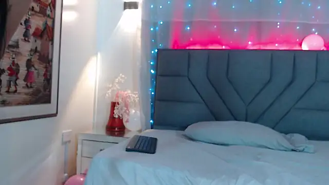 Snapshot of emma_ayala chatting on September 2025 07:14:01 PM emma ayala online show from September 2025 07:14:01 PM