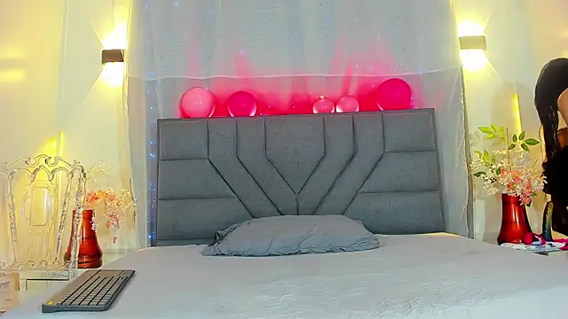 Snapshot of emma_ayala chatting on October 2025 07:11:01 PM emma ayala online show from October 2025 07:11:01 PM