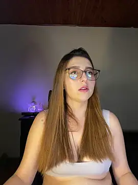 Snapshot of CoraVibes chatting on October 2025 07:42:02 PM CoraVibes online show from October 2025 07:42:02 PM